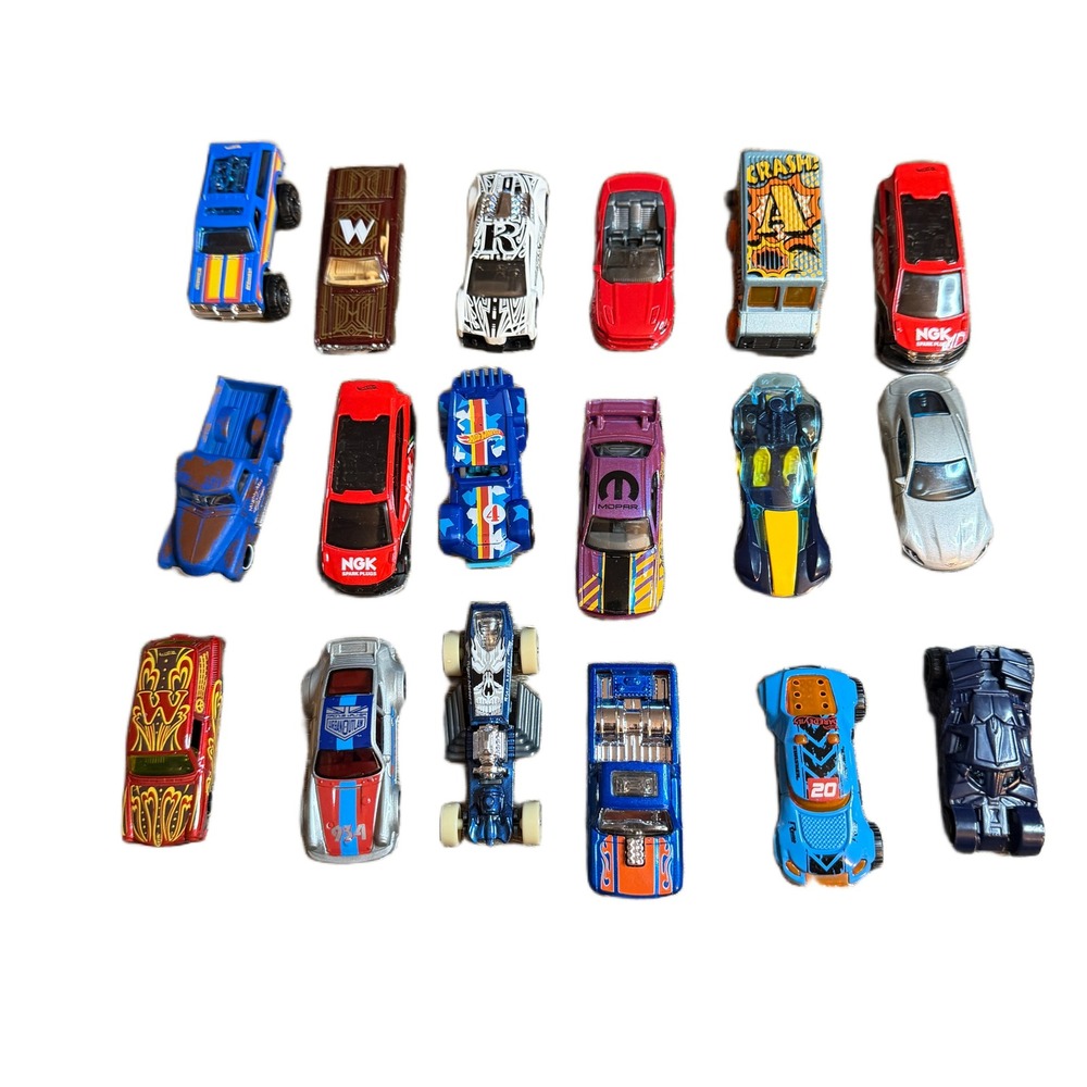 Hot Wheels Diecast Toy Car‎ Lot 18pc Assorted Racing Trucks Cars Mixed